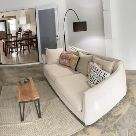 Villa Susanna 3 Bedroom 2 Bathroom House Sleeps 6Plus วิลเลมสตัด ภายนอก รูปภาพ